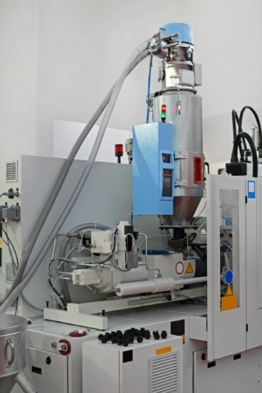a plastic injection molding machine
