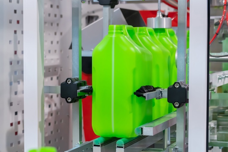 Thermoplastic blow molding