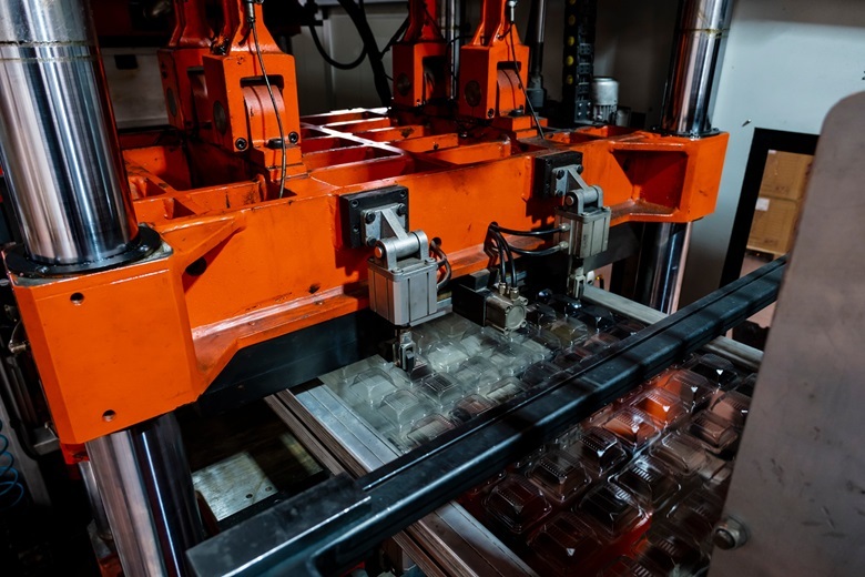 Thermoforming machine