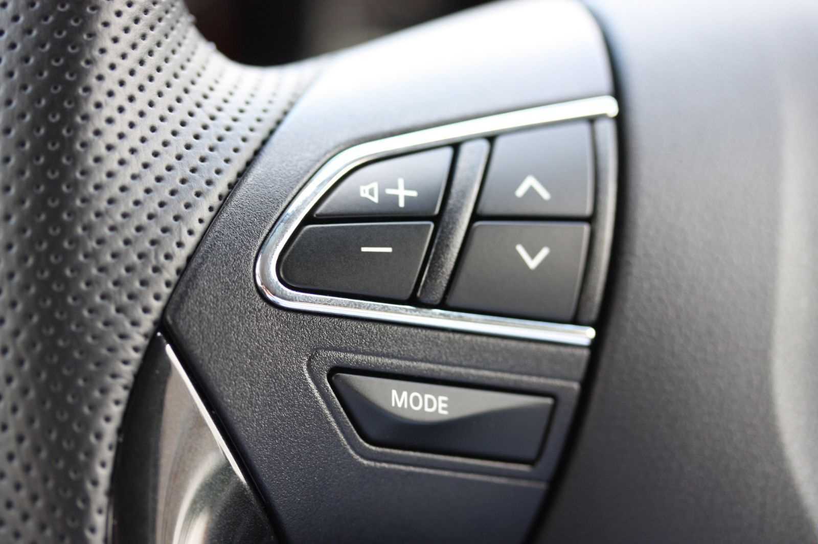 plastic automotive interior components