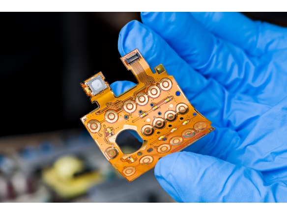 Standard vs. PCB switch: comparing membrane switches